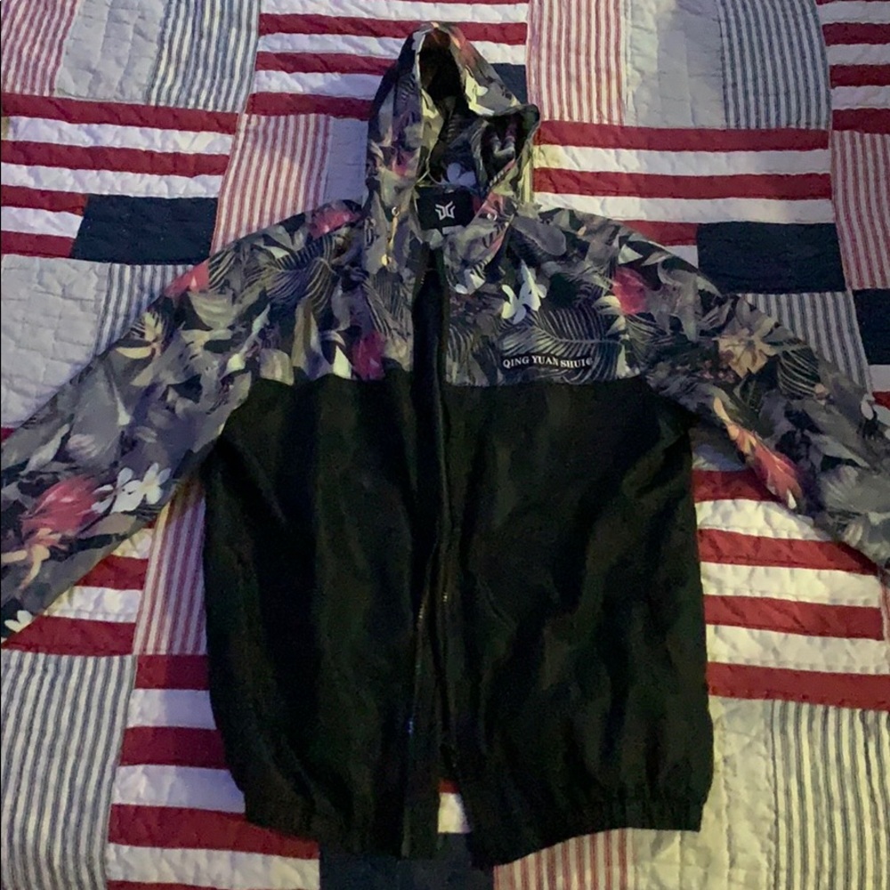 Qing Yuan Shui raincoat